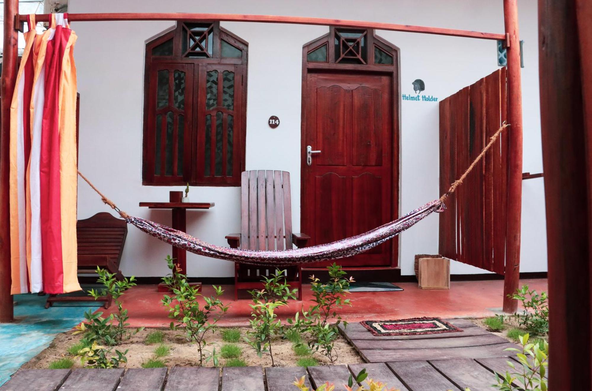 Surfers Park Arugambay Bed and Breakfast Arugam Bay Exteriör bild