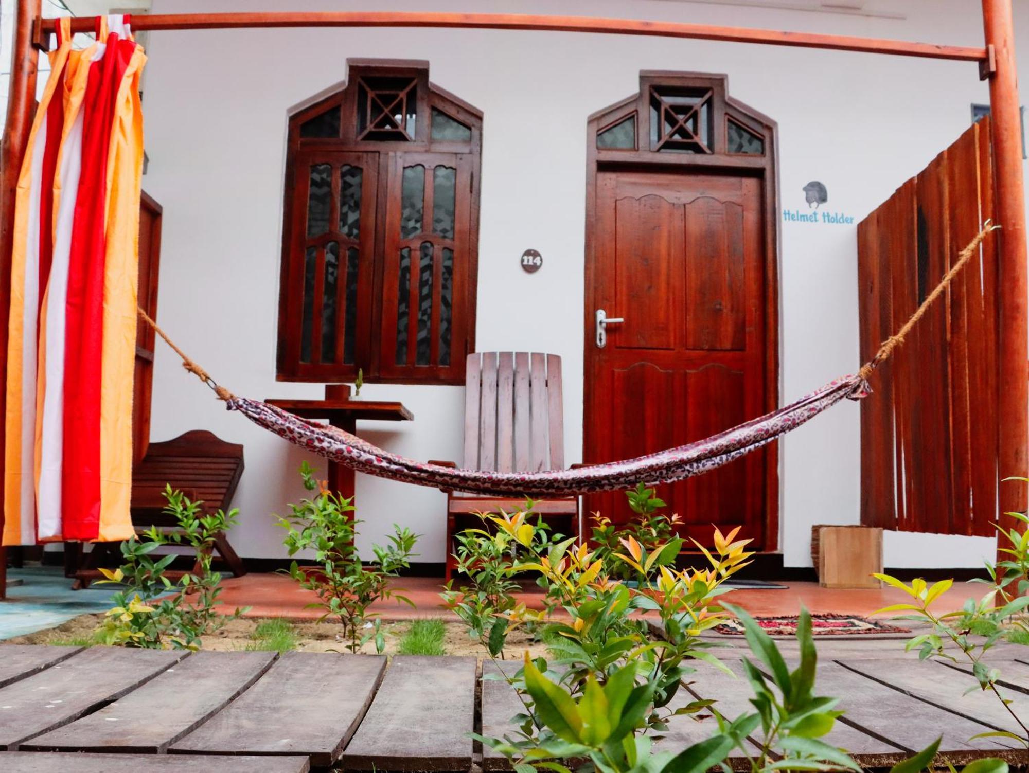 Surfers Park Arugambay Bed and Breakfast Arugam Bay Exteriör bild