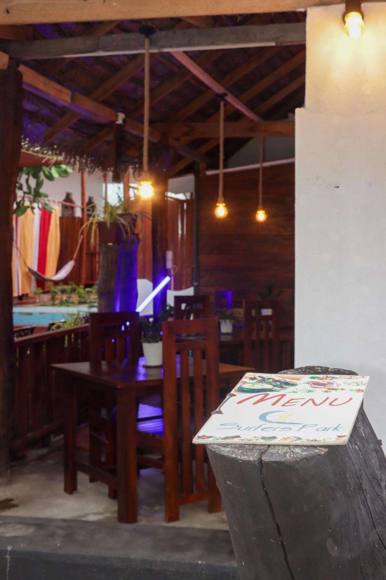 Surfers Park Arugambay Bed and Breakfast Arugam Bay Exteriör bild