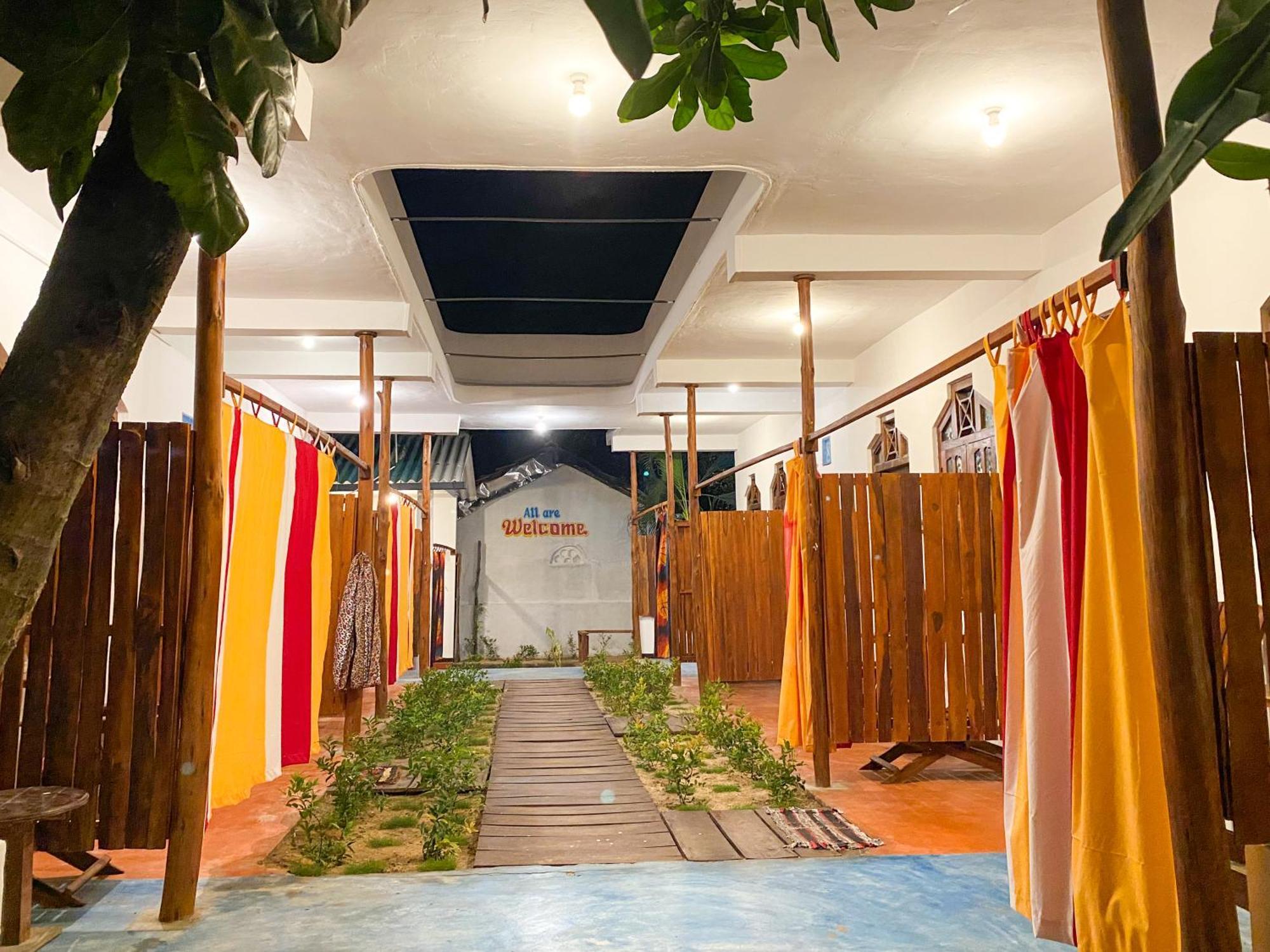 Surfers Park Arugambay Bed and Breakfast Arugam Bay Exteriör bild